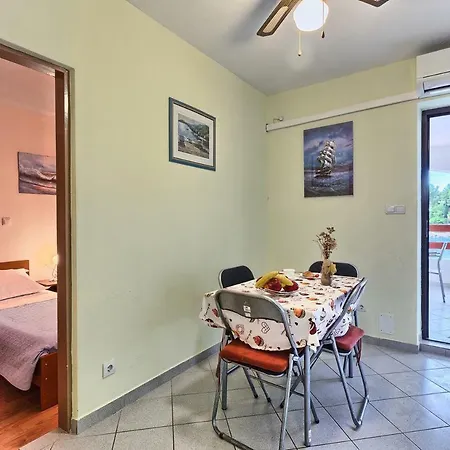 Appartement Basina 5699a Jelsa (Hvar)